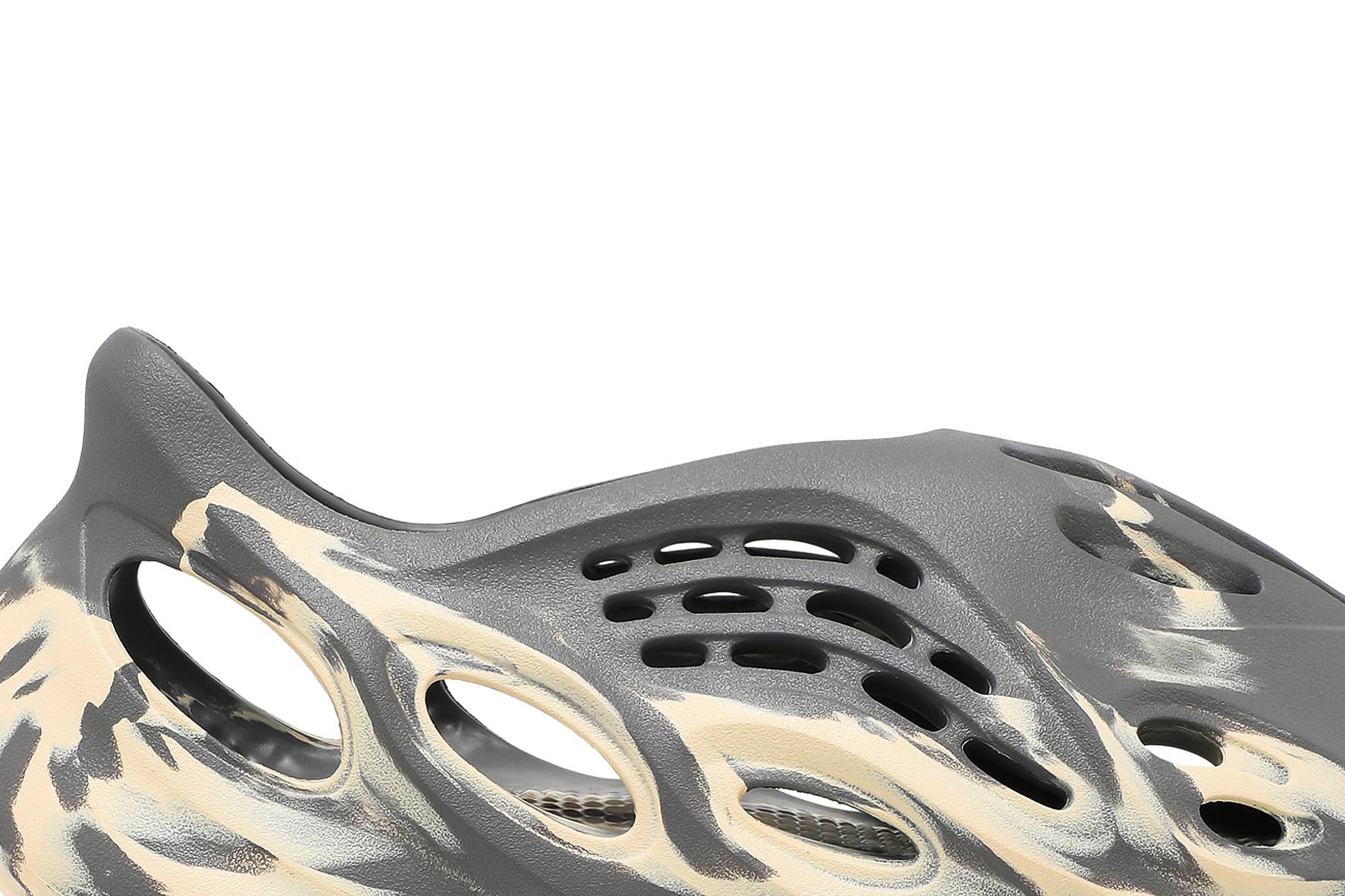 adidas Yeezy Foam Runner MXT Moon Grey GV7904 Skidge - Image 2