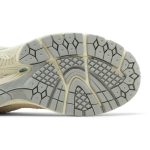 New Balance 2002R ‘Linen’ M2002REK WABT