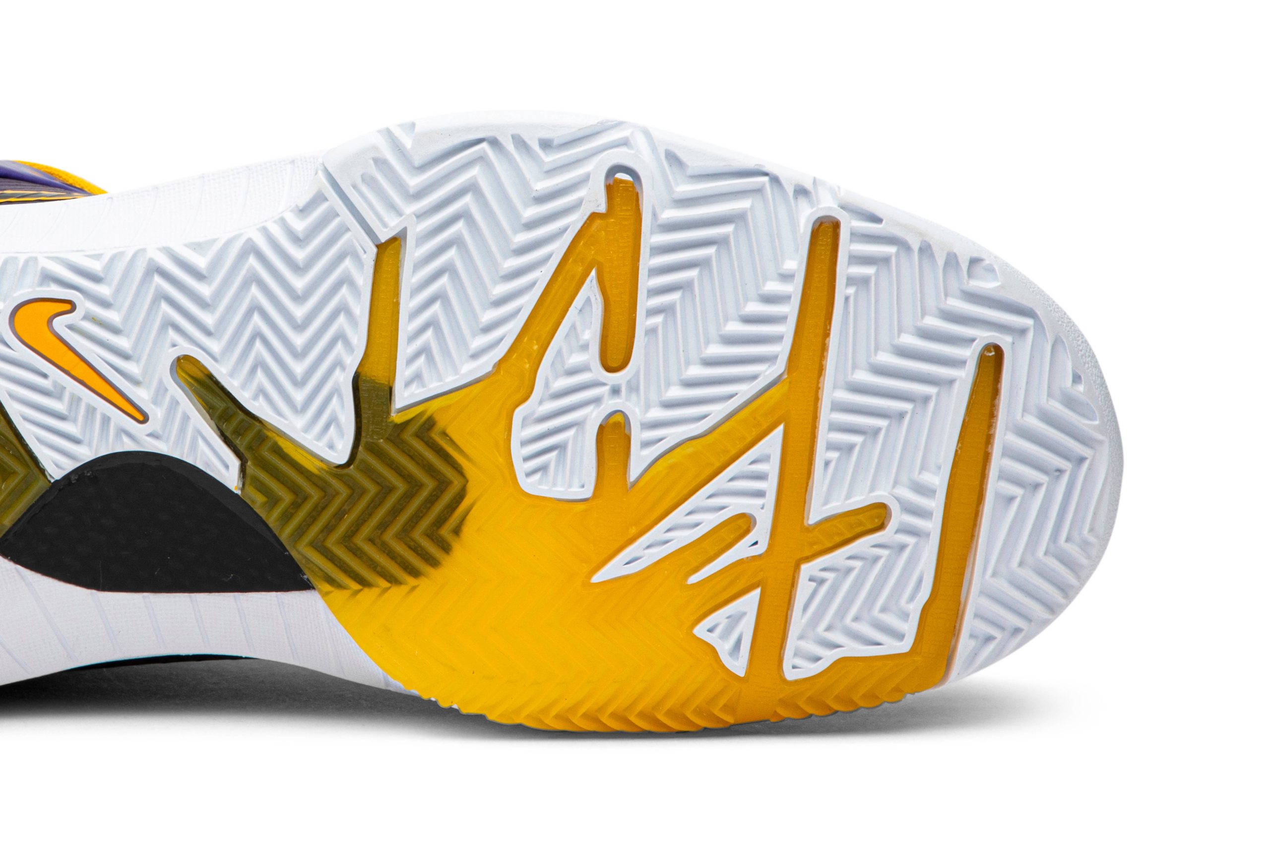 UNDEFEATED x Nike Kobe 4 Protro Court Purple CQ3869-500 Skidge - immagine 12