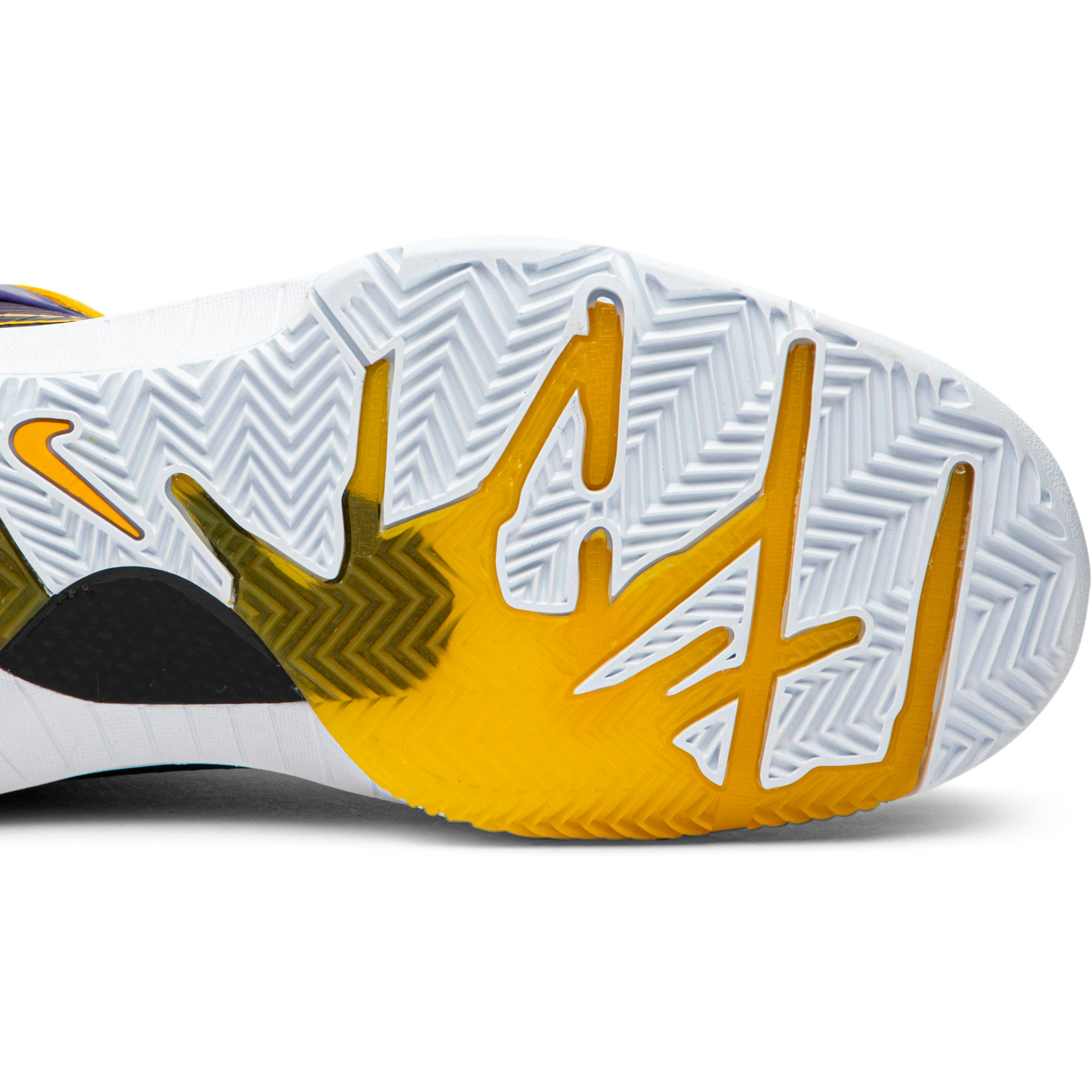 UNDEFEATED x Nike Kobe 4 Protro Court Purple CQ3869-500 Skidge - immagine 5